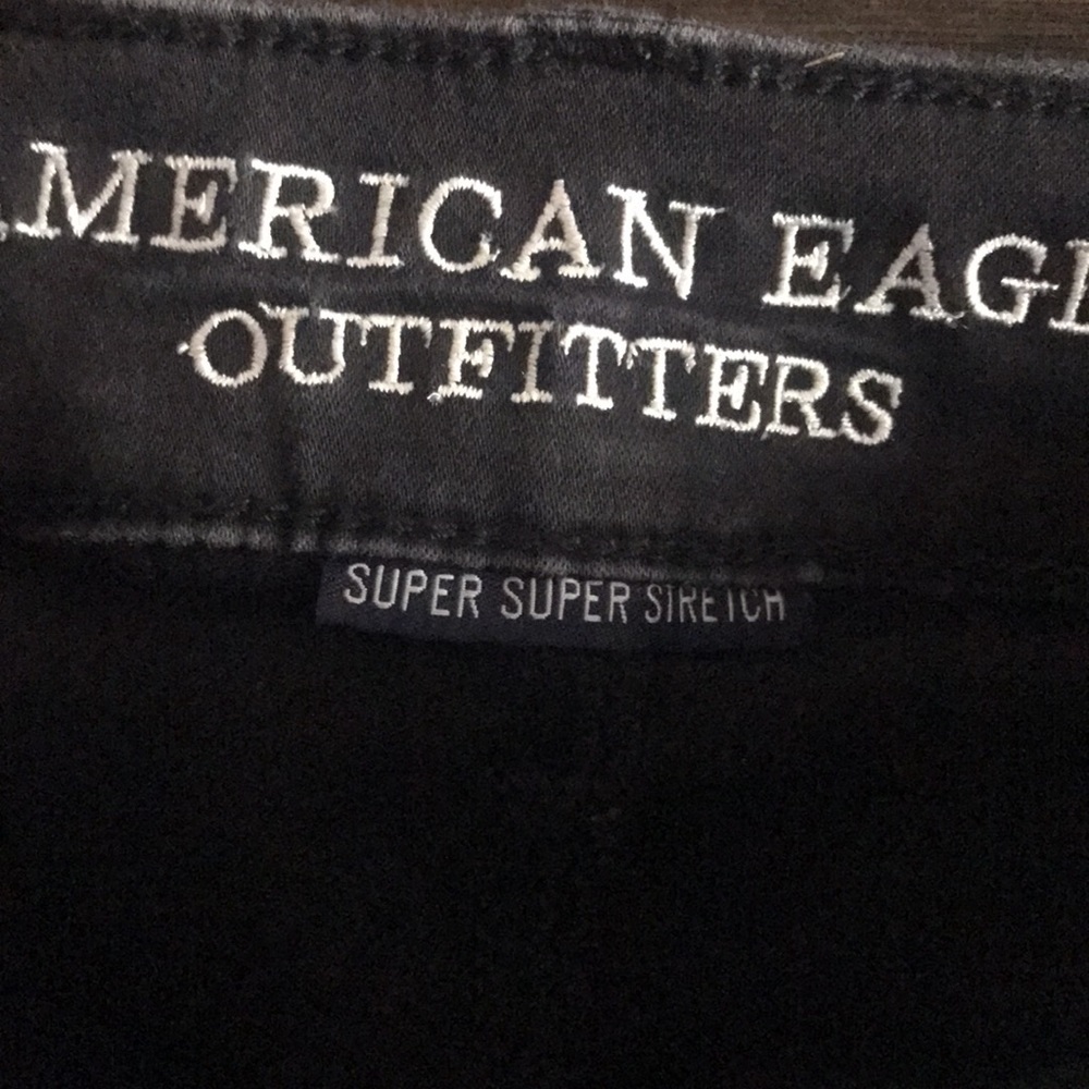 American Eagle Jean shorts AE super super stretch black size 2 - Picture 2 of 3